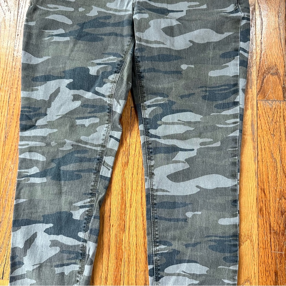 Express Camo Pants - Picture 4 of 10